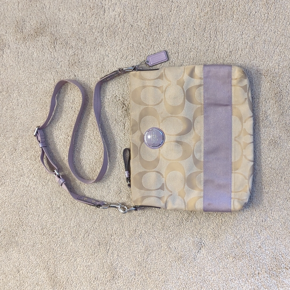 Coach Signature Canvas Crossbody Bag